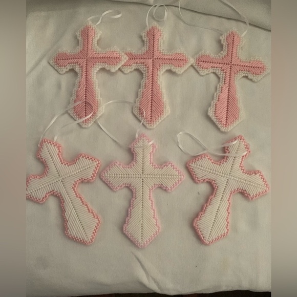 Six Handmade Crosses, Plastic Canvas With A Center Flower Embellishment - Picture 7 of 9